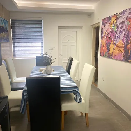 Gombos Maganszallashely Vonyarcvashegy