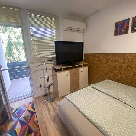 Gombos Maganszallashely Vonyarcvashegy