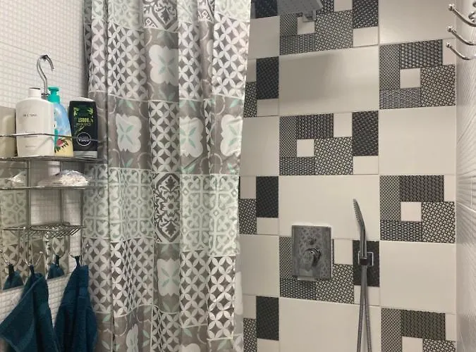 Gombos Maganszallashely Feriehus Vonyarcvashegy