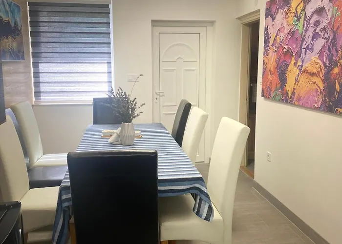 Gombos Maganszallashely Vonyarcvashegy